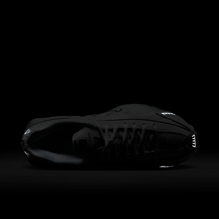 W Nike Shox R4 AR3565-102