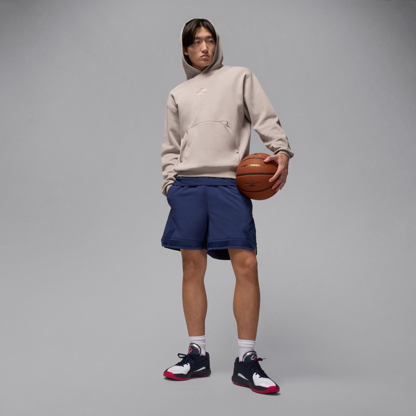 M Luka 4 "Navidor" HF0823-400