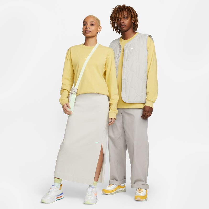 M Nike Sportswear Premium Essentials DO7390-700