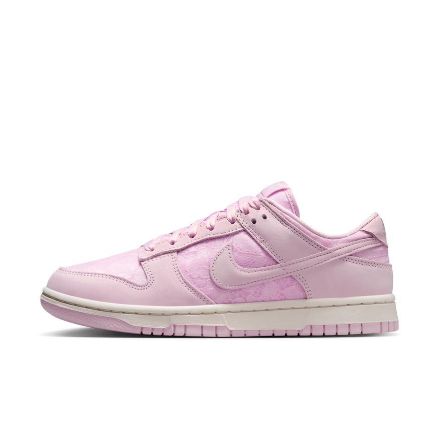 W Nike Dunk Low HJ5870-600