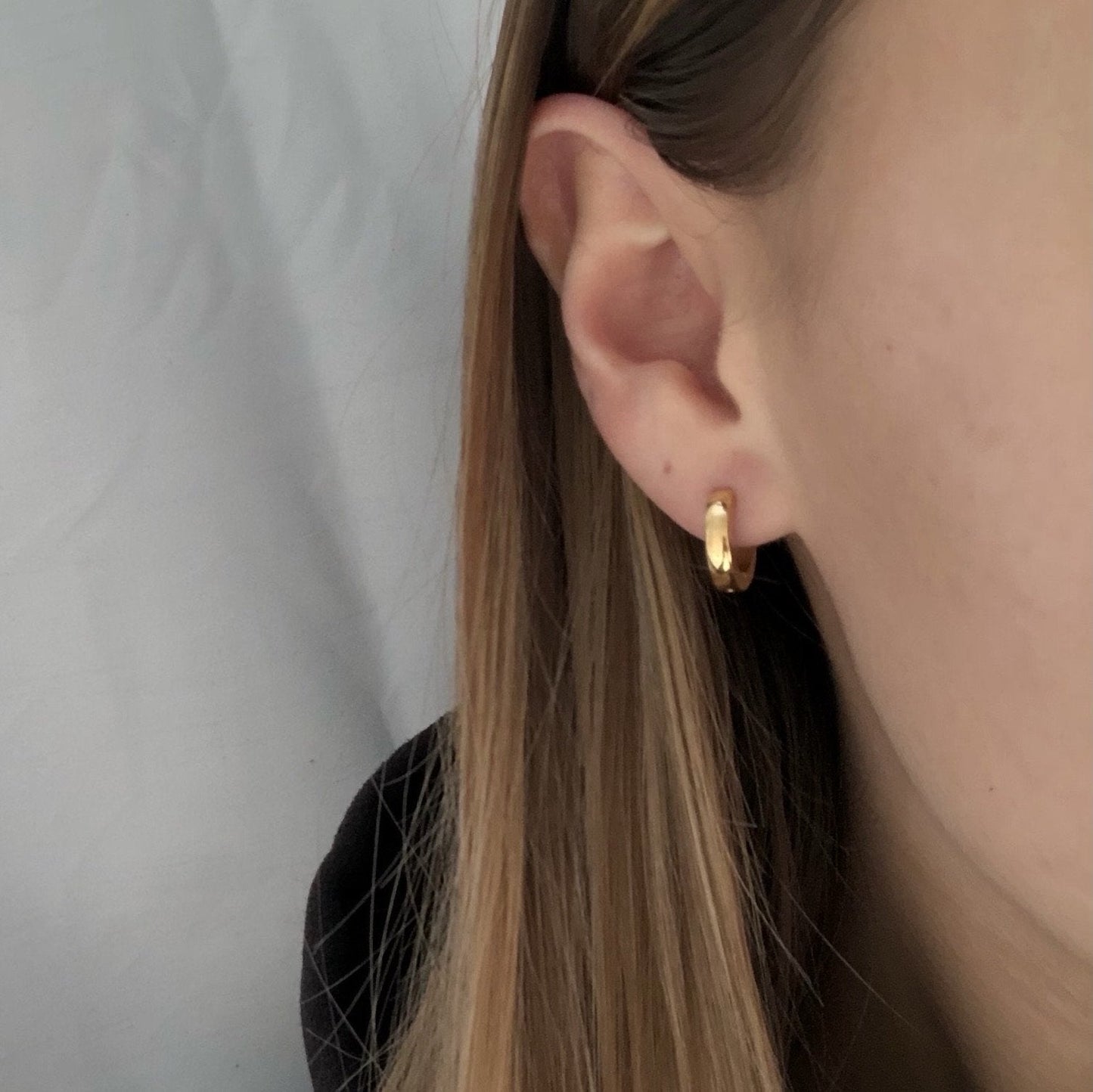 Honey Huggie Hoops -Gold
