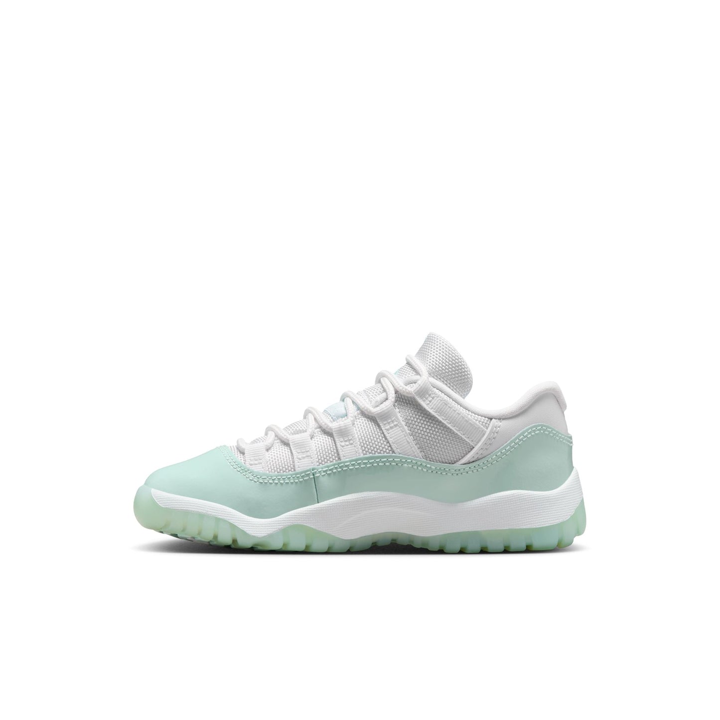Y Jordan 11 Retro Low "Igloo" 580522-103