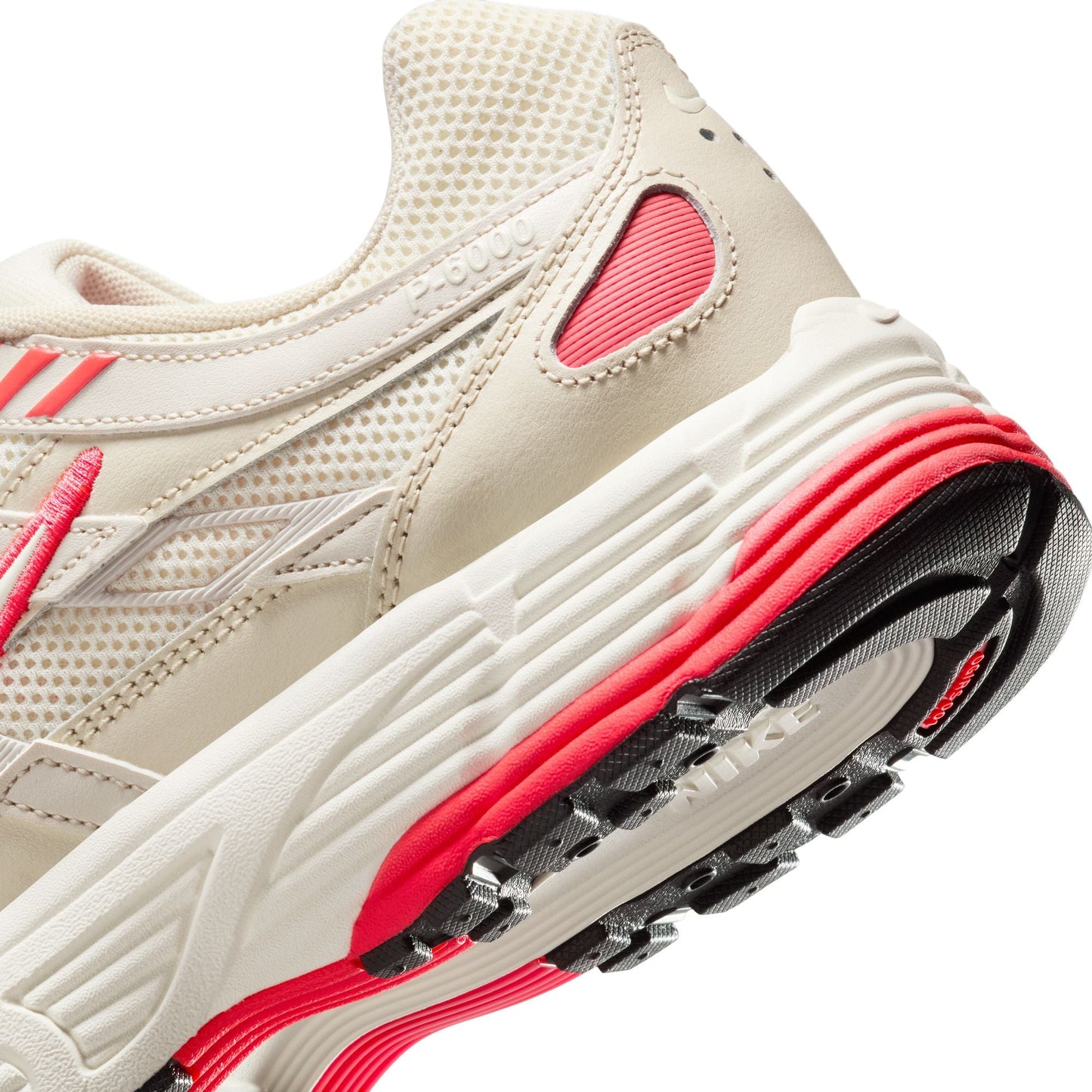 M Nike P-6000 CD6404-601