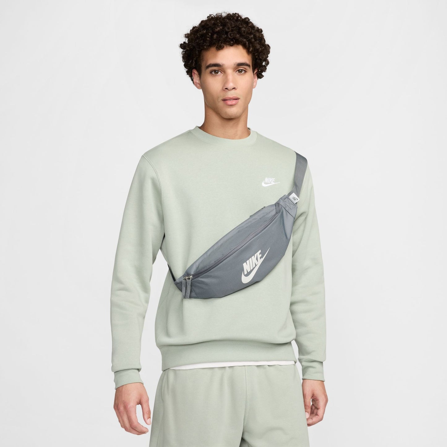 Nike Heritage DB0490-084