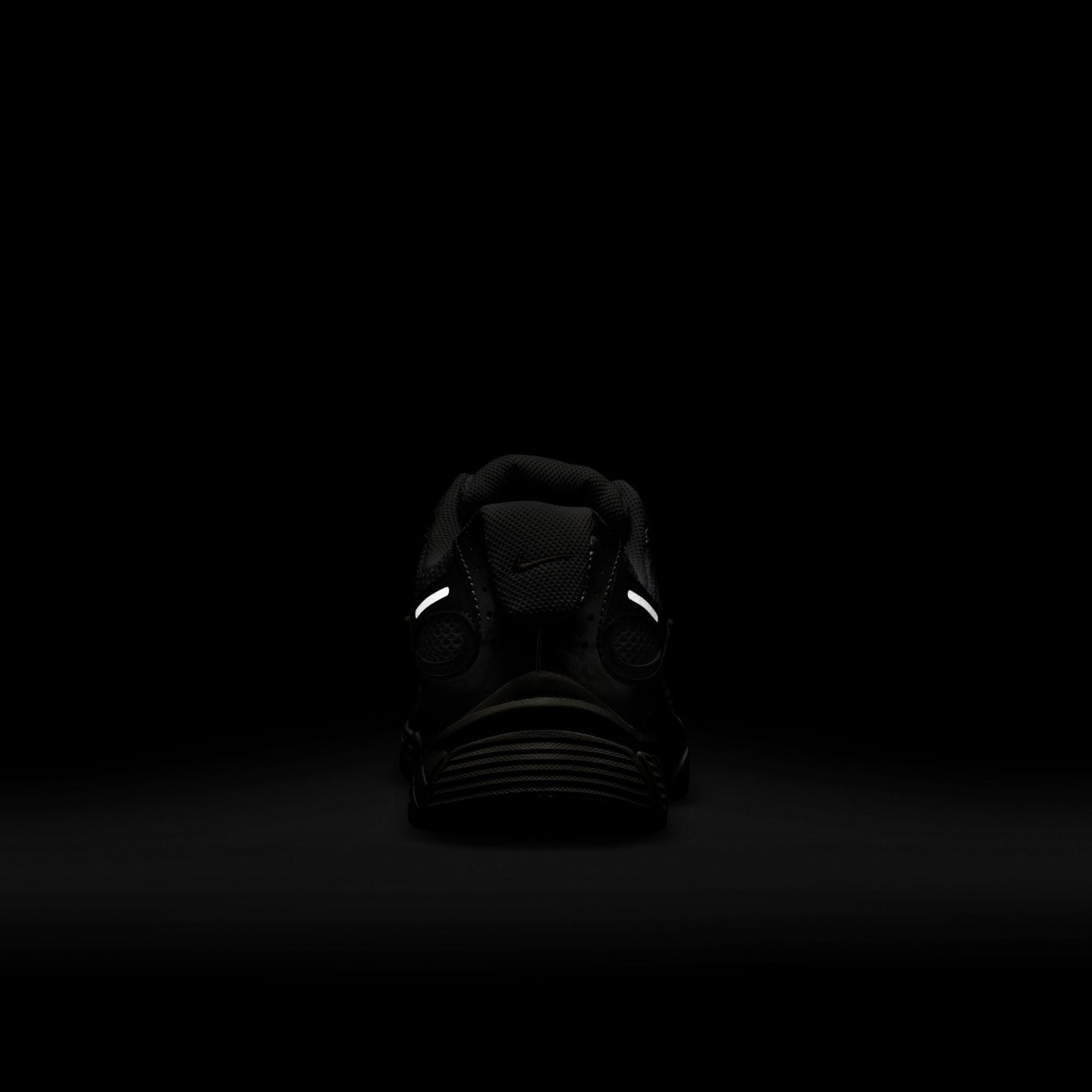 M Nike V5 RNR HJ5228-102