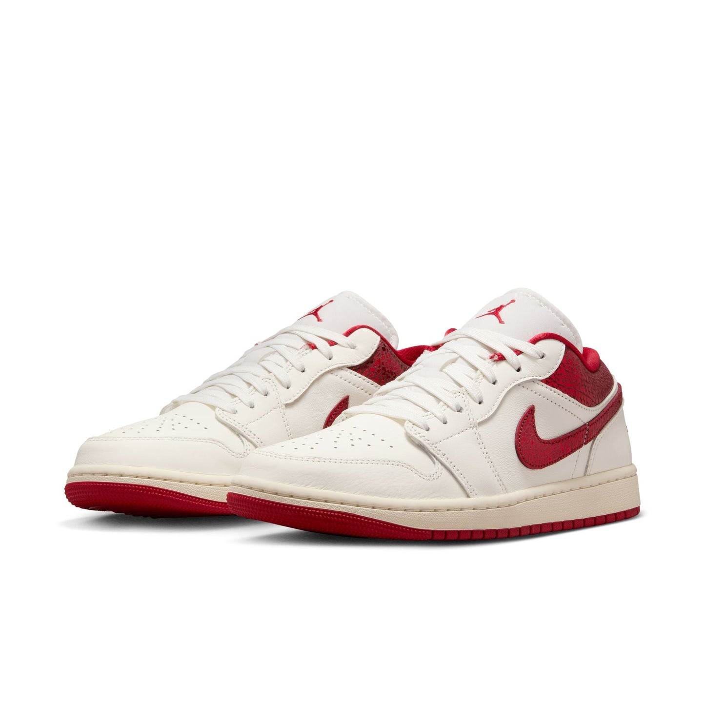 W Air Jordan 1 Low SE HJ9338-106