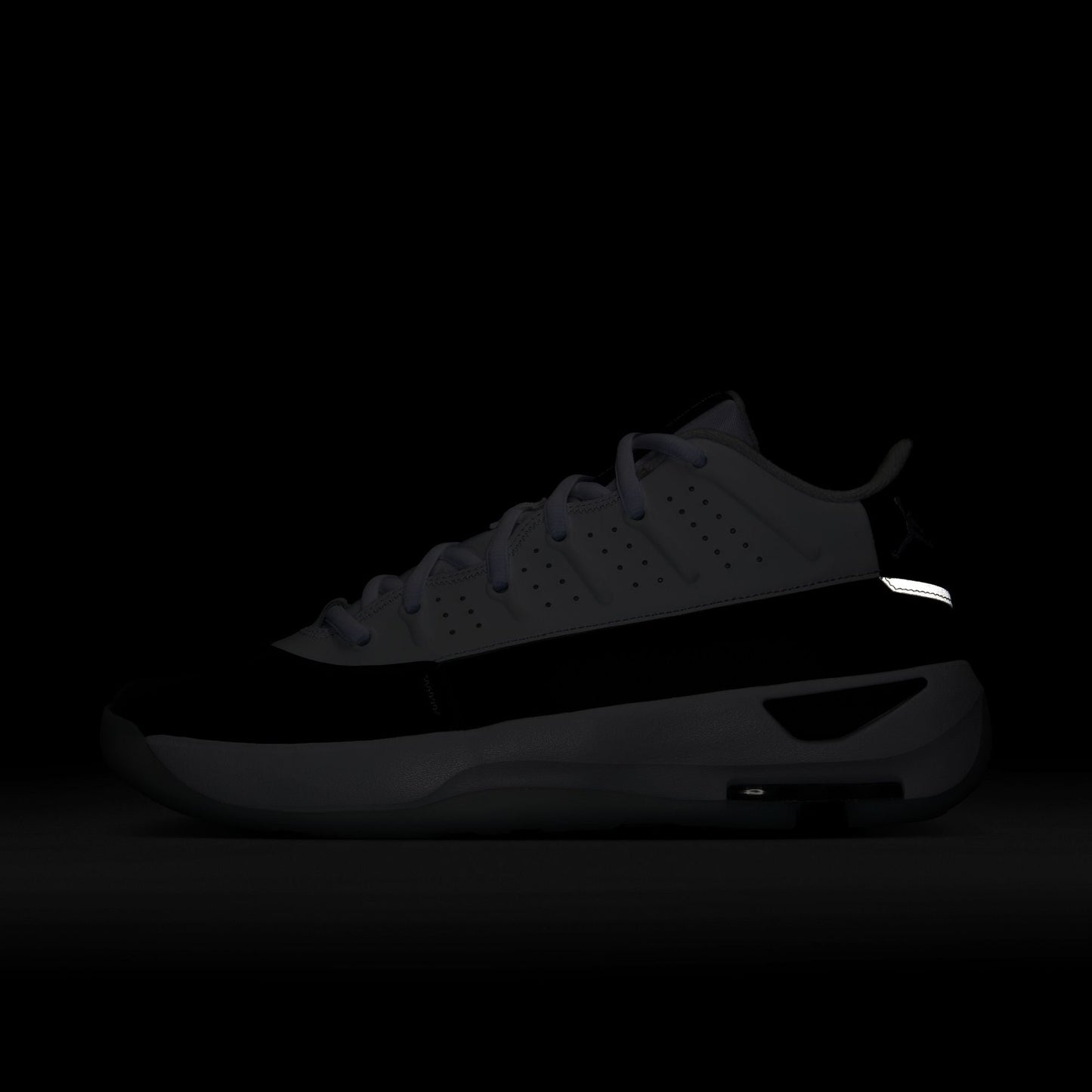 M Jordan Max Aura 7 HQ2091-100