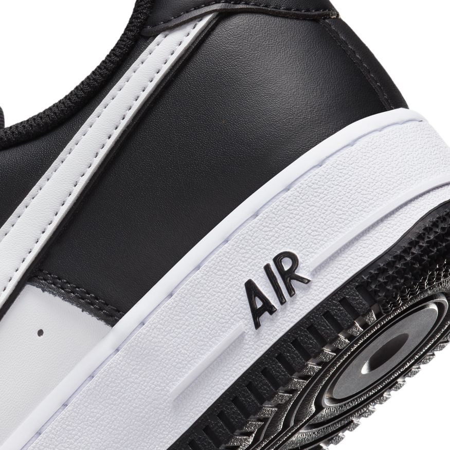 M Nike Air Force 1 '07 DV0788-001
