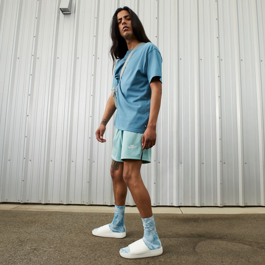 M Nike Calm FD4116-100