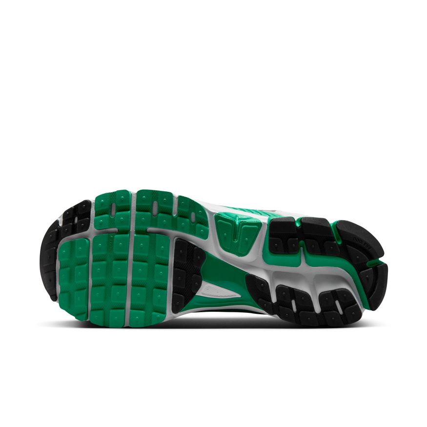 W Nike Zoom Vomero 5 FJ2028-102