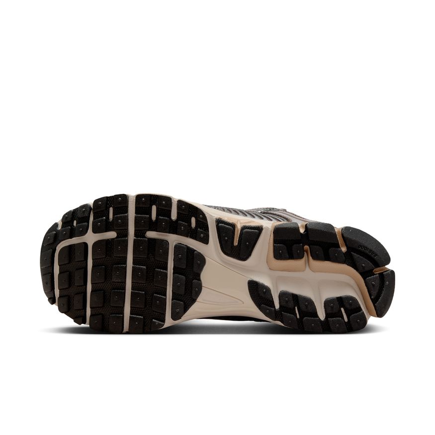 W Nike Zoom Vomero 5 FN6742-201