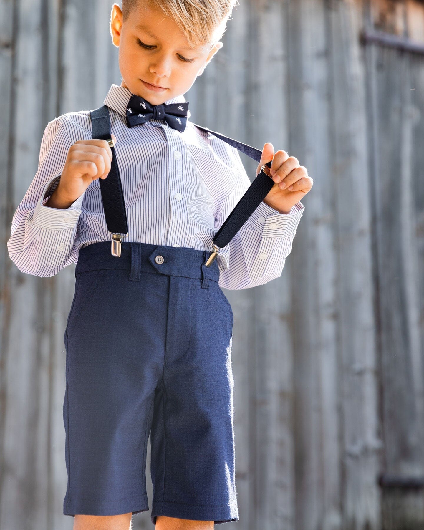 Slant Pocket Bermuda Shorts Navy Blue