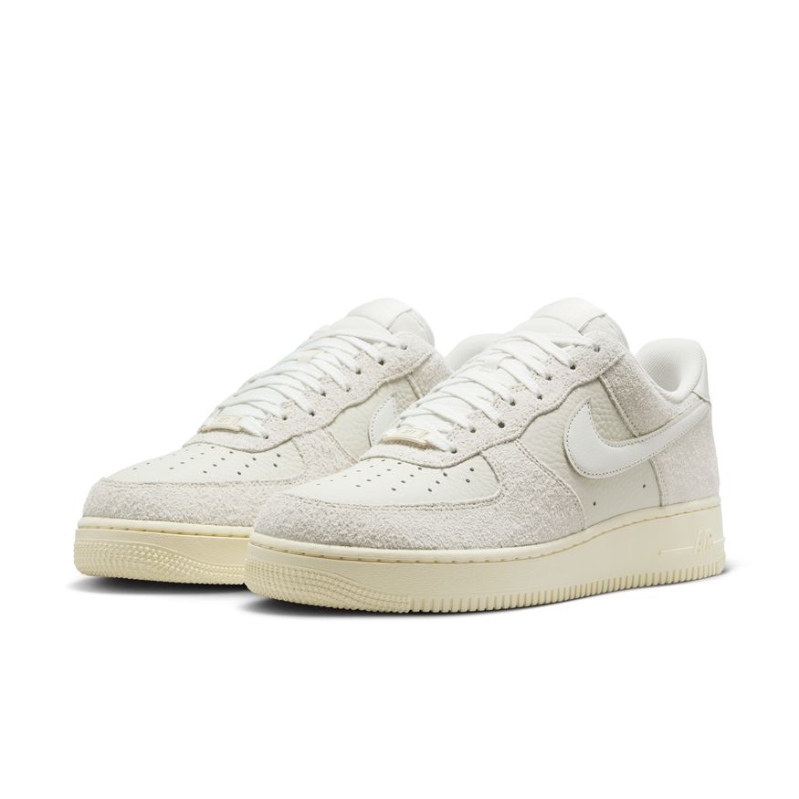 M Nike Air Force 1 '07 LX HF2897-001