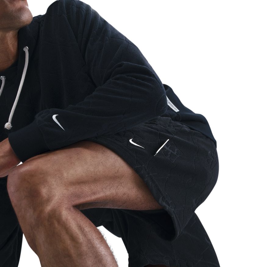 M Nike Standard Issue HJ4225-010