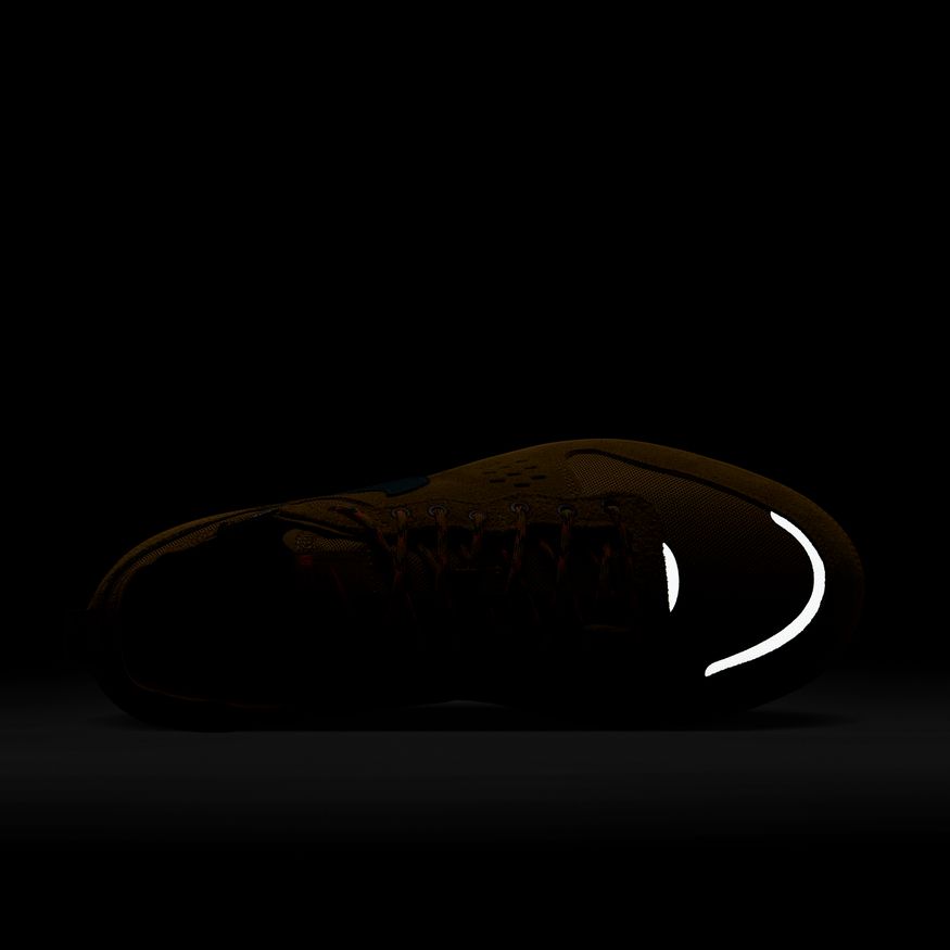 M Nike C1TY Premium CORDURA® HJ4316-700