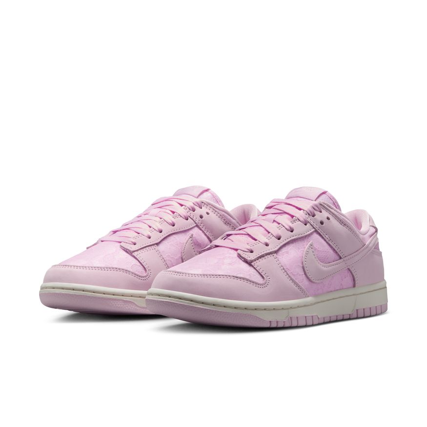 W Nike Dunk Low HJ5870-600