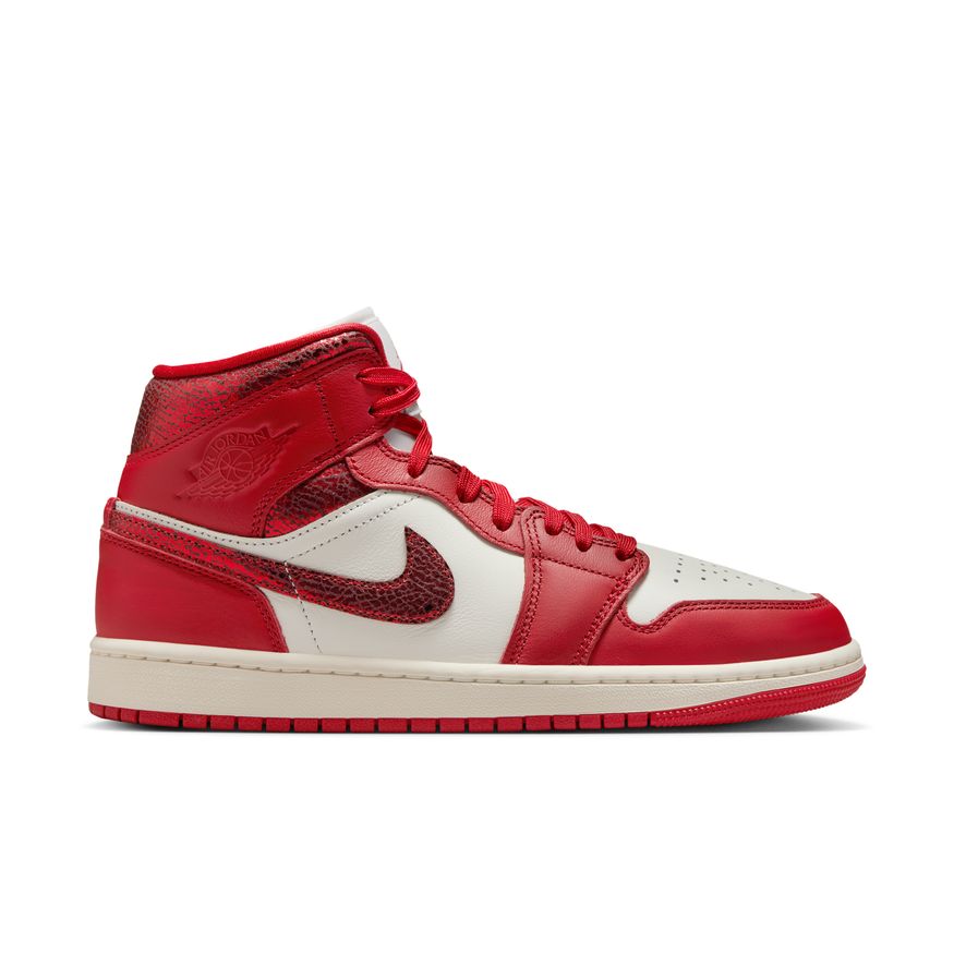 W Air Jordan 1 Mid SE HJ9337-106