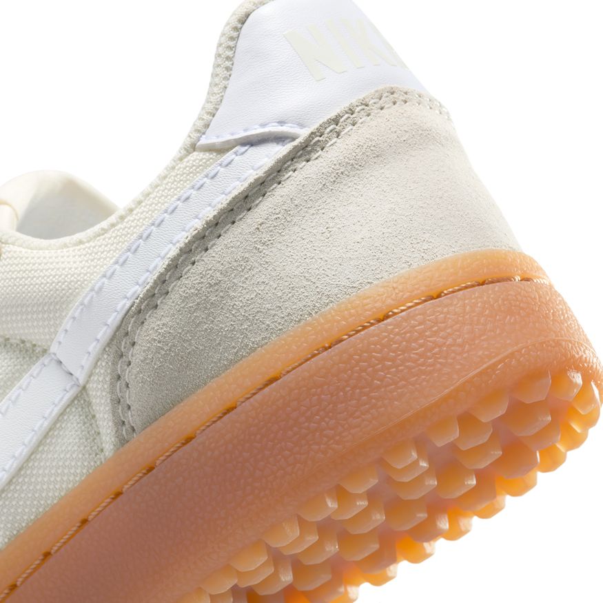 Y Nike Field General IF0465-102