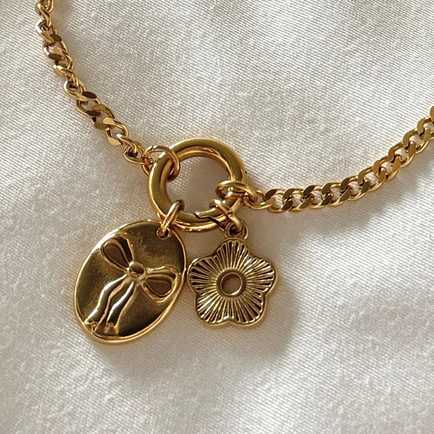 Bow and Flower Bracelet- Gold