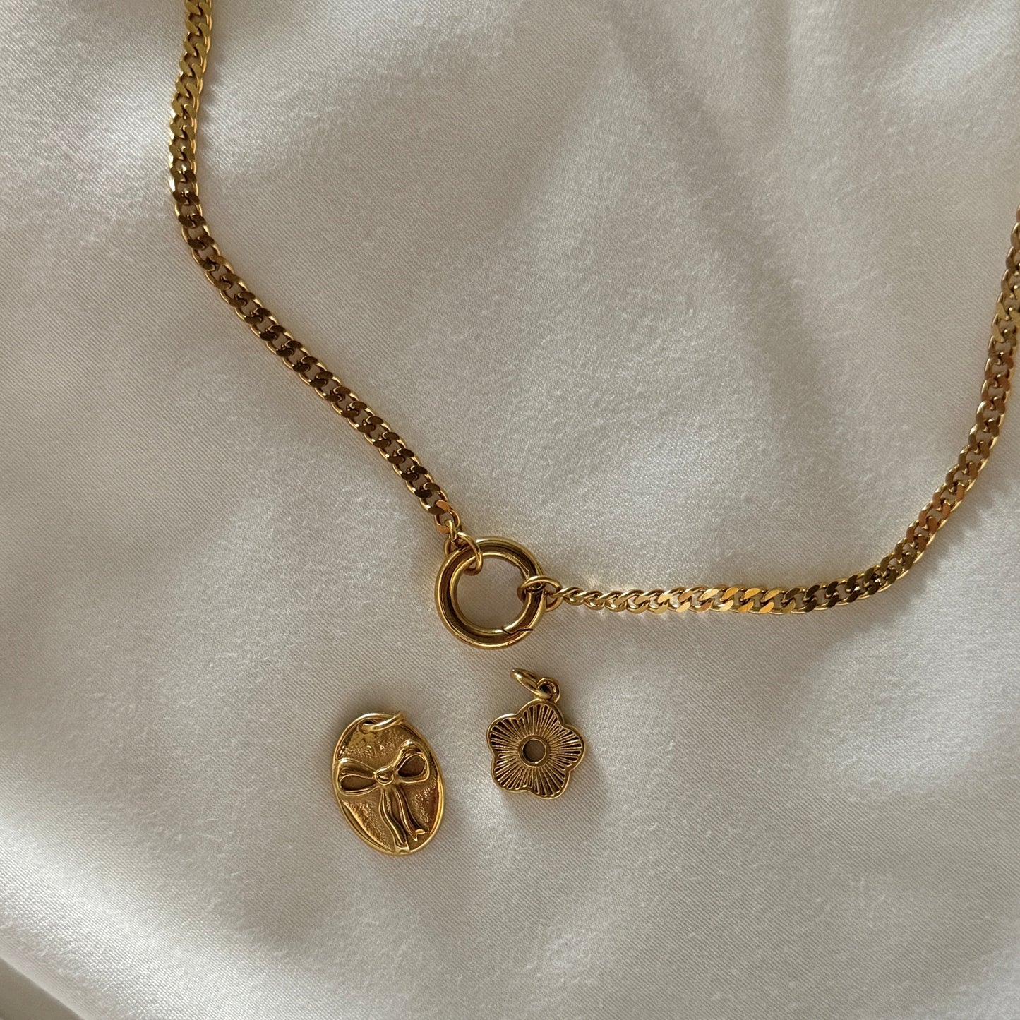 Bow and Flower Necklace- Gold