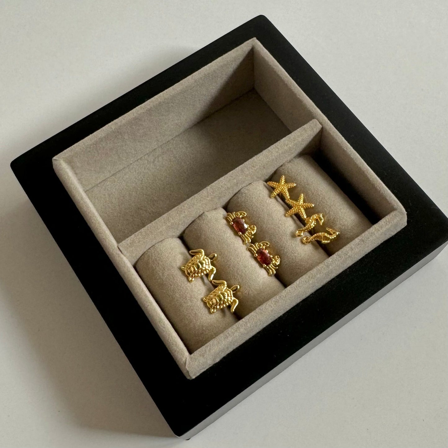 Crab Studs