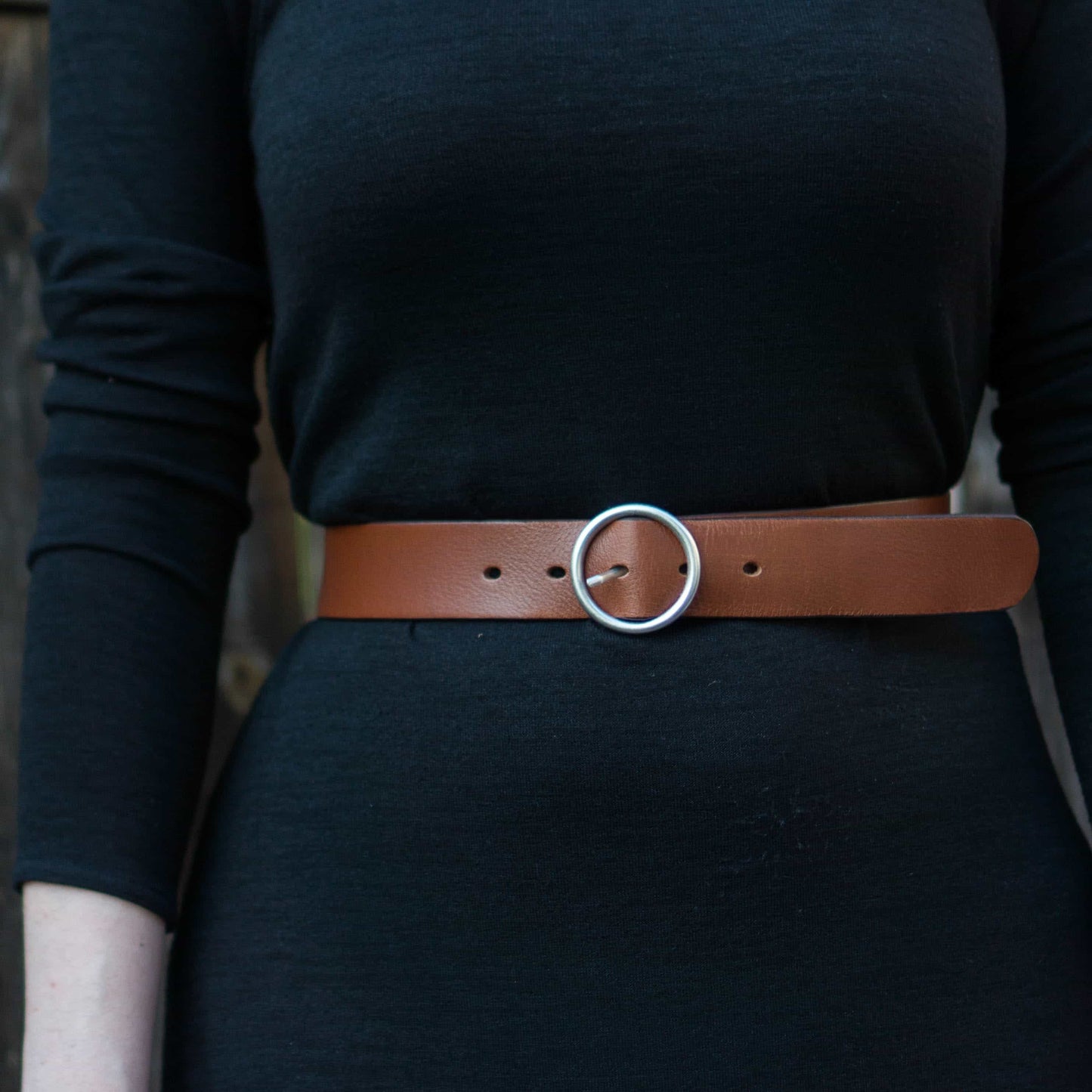 Sempre - Black Vachetta Leather Waist Belt with Circular Buckle