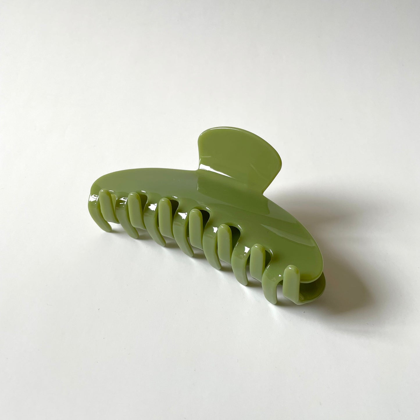 Becca Jumbo Claw Clip