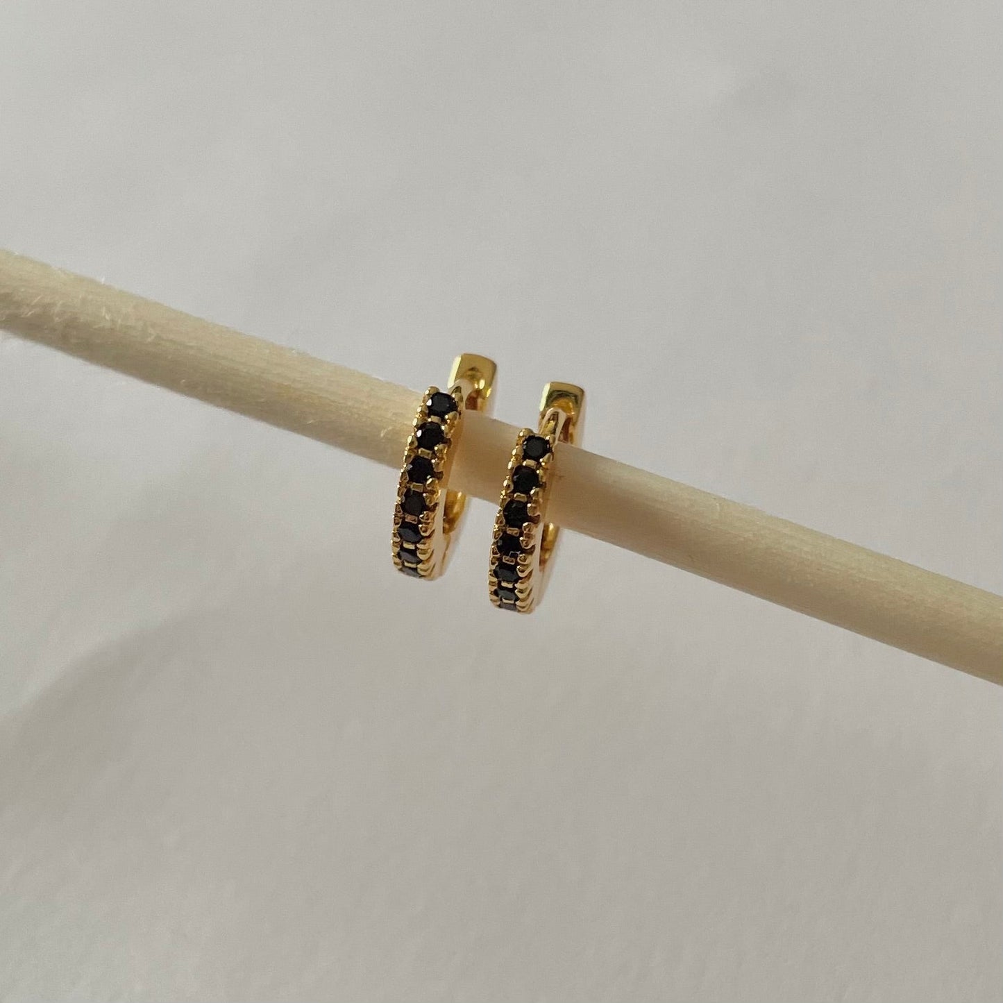 Tara Huggies Gold - Black Zirconia